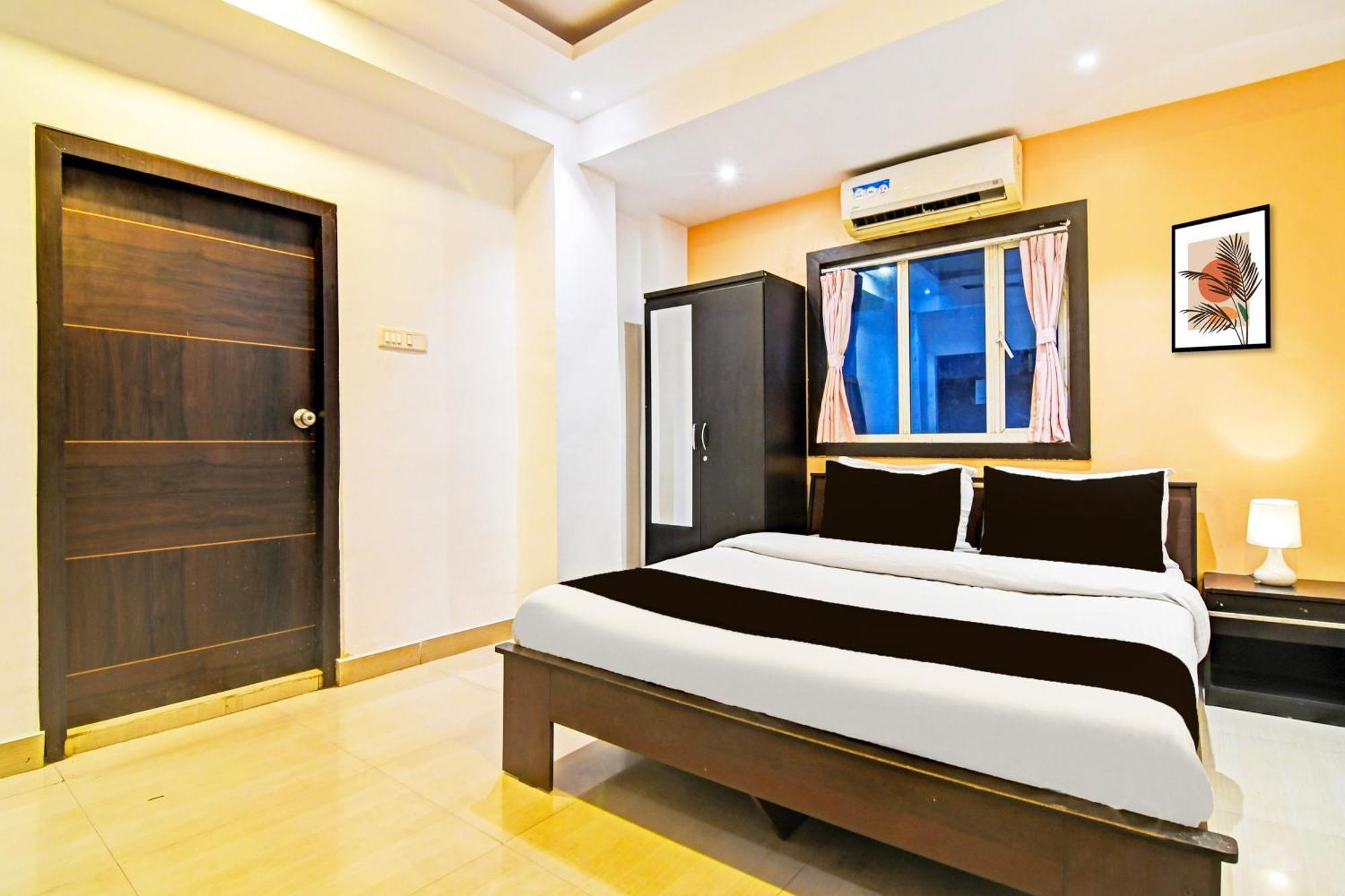 Super Hotel O Baguiati Nager Bazaar Exterior photo