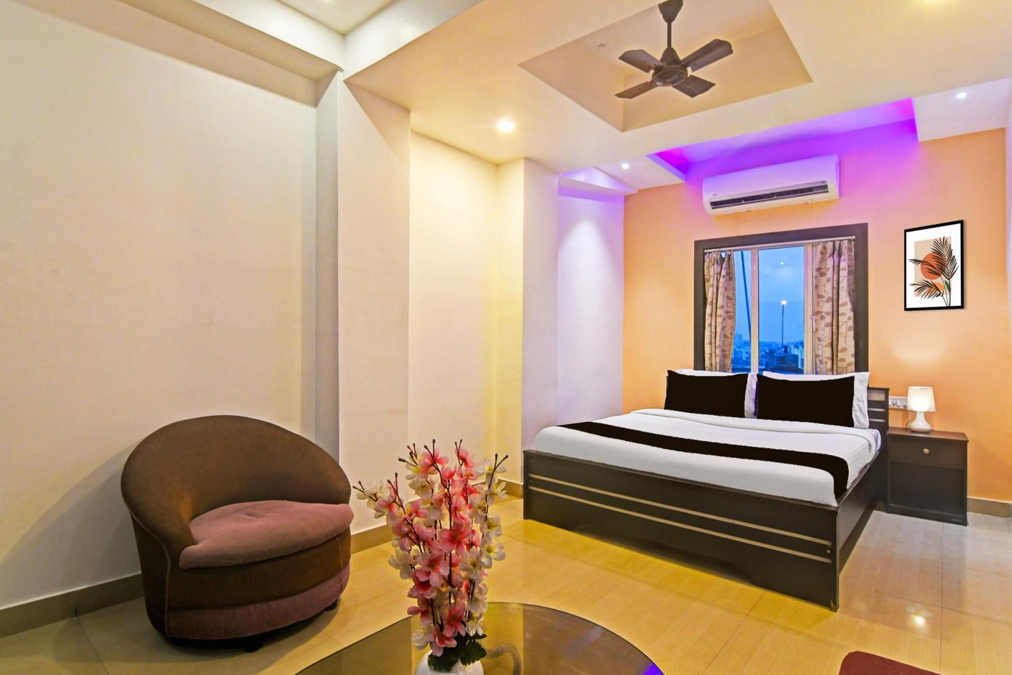 Super Hotel O Baguiati Nager Bazaar Exterior photo