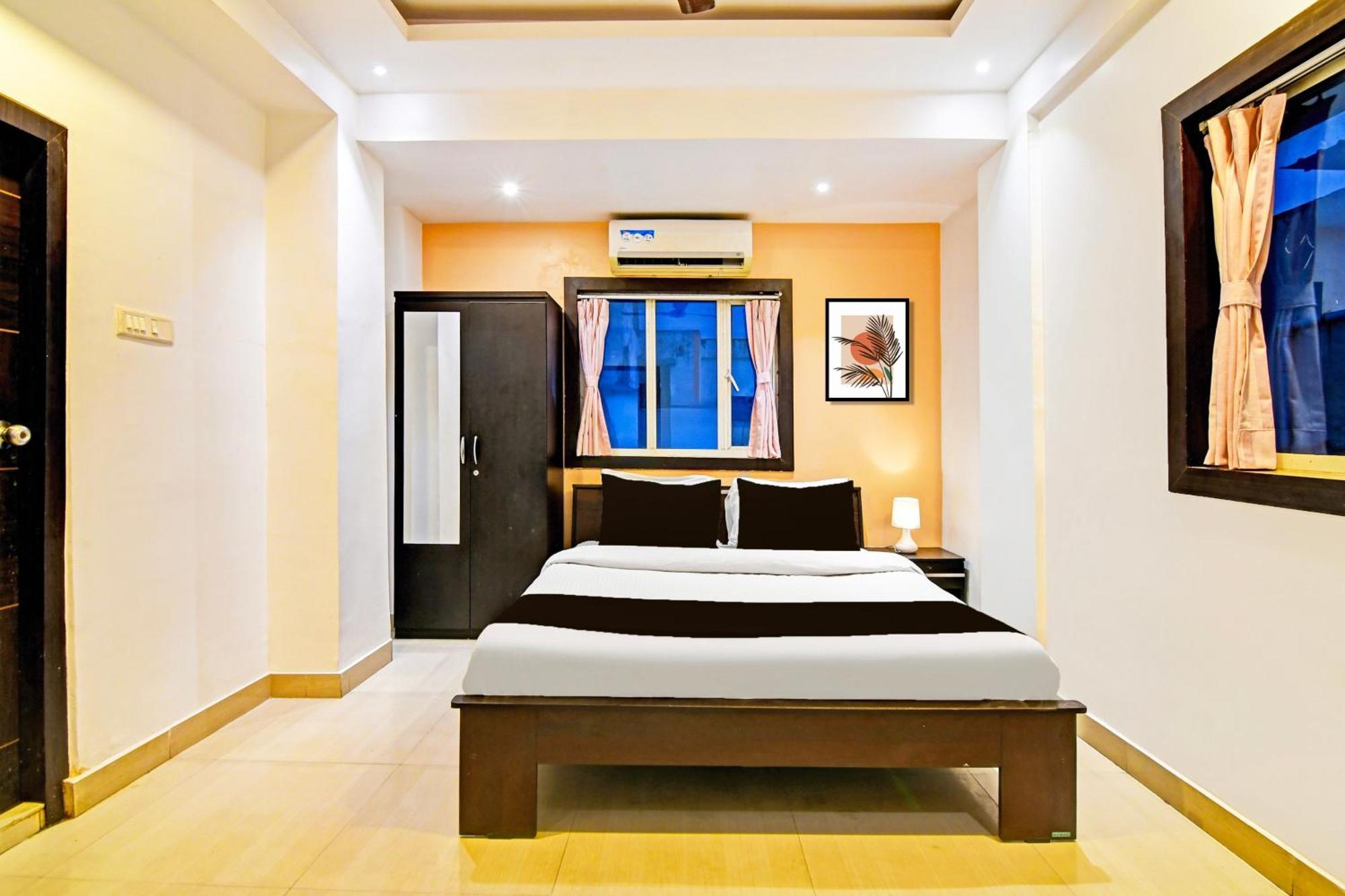 Super Hotel O Baguiati Nager Bazaar Exterior photo